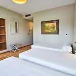 Sotopalacio Hsr ゲストハウス 2*